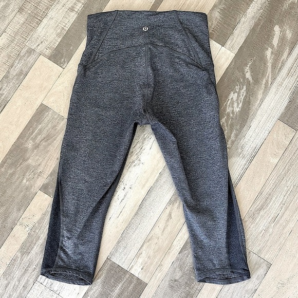 LULULEMON Train Times Crop Leggings Size 6 EB - Picture 2 of 14